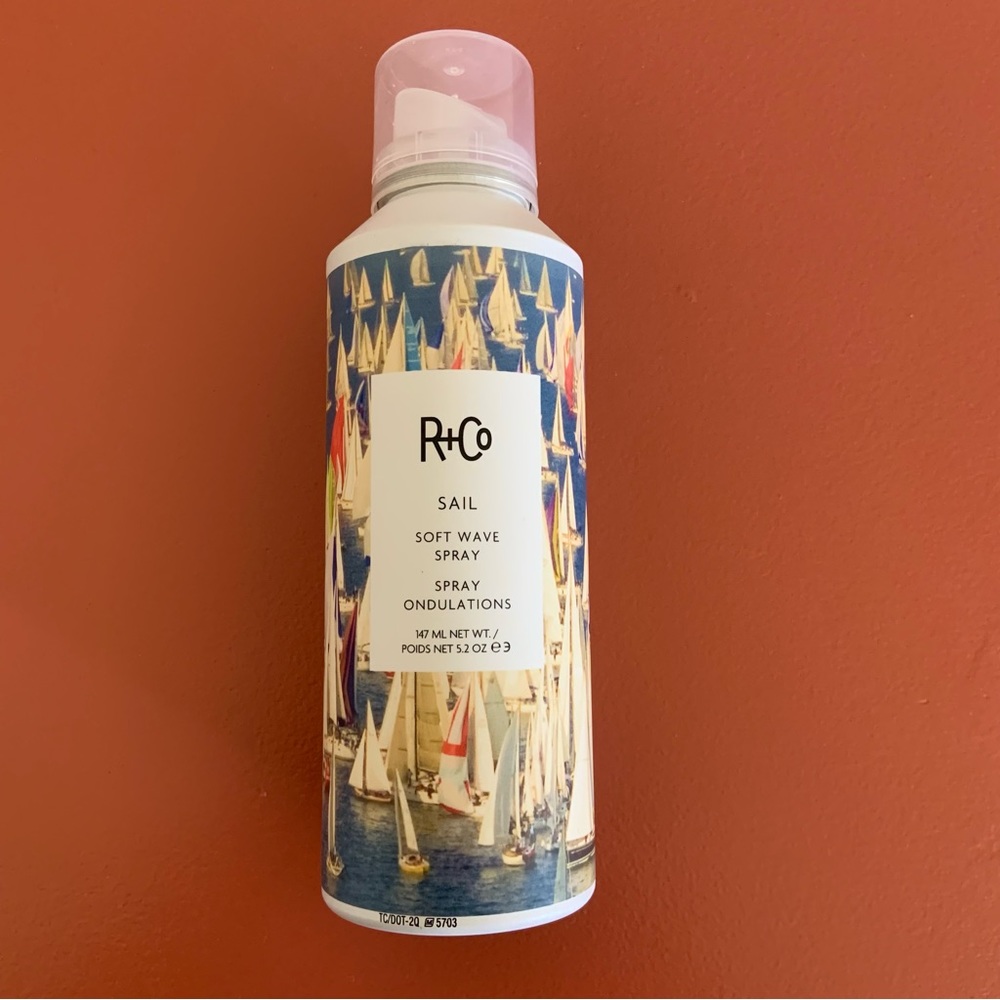 NWT R+Co Sail Soft Wave Spray 5.2 oz (vegan)